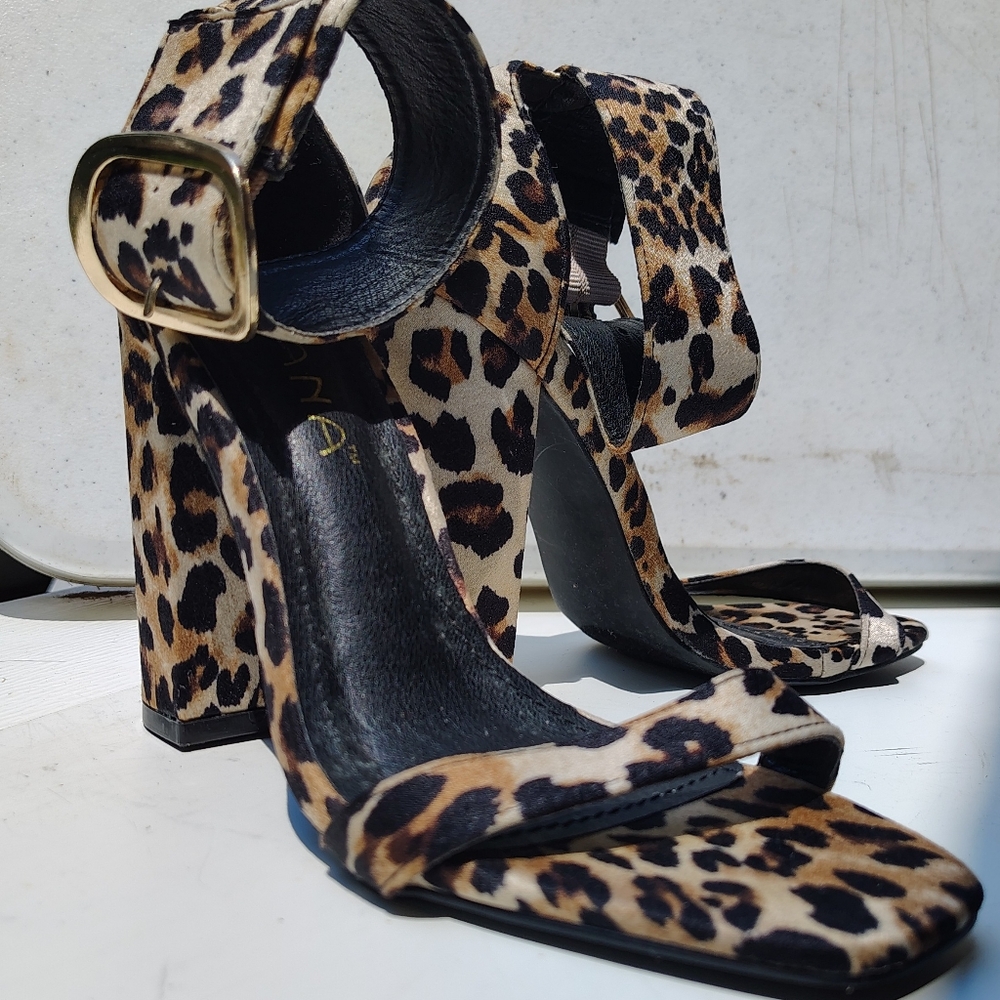 MAREUM-1 CHUNKY HIGH HEELS